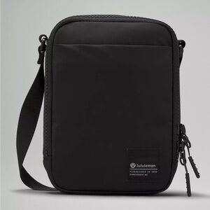 Like New Lululemon Easy Access Crossbody Bag